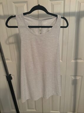 Old Navy Light Gray Scoop Neck Tank Top
